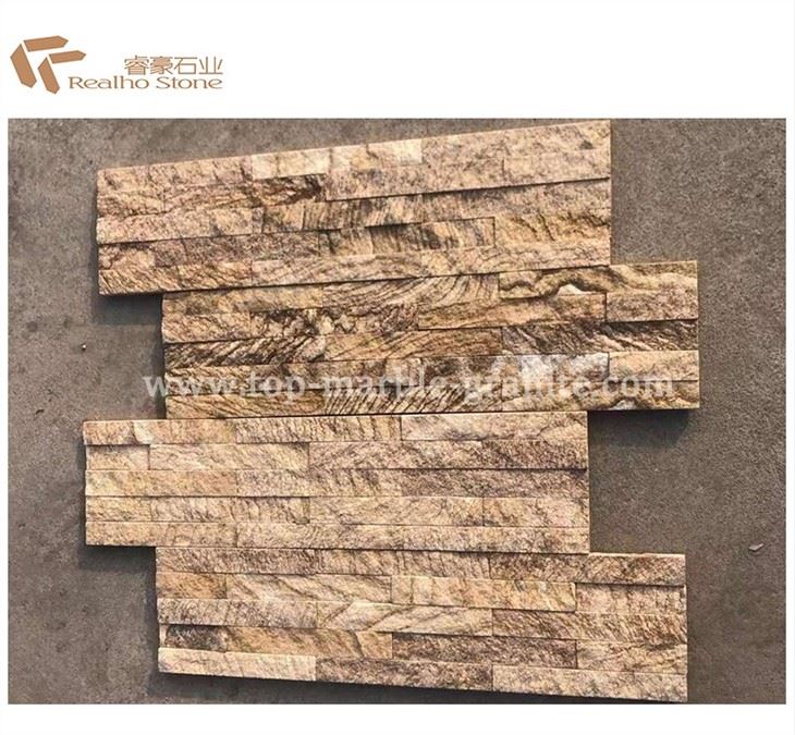 Qartz tile
