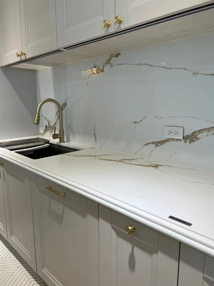 calacatta gold quartz side finishing